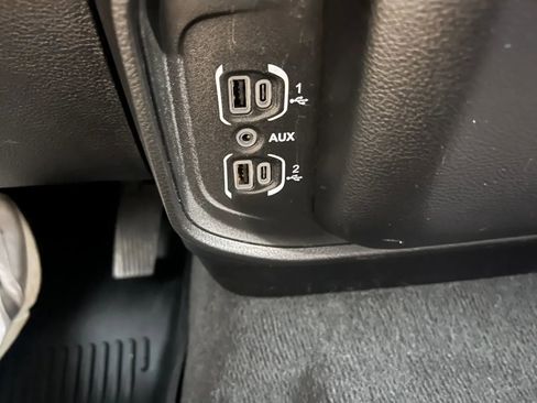 Used 2020 RAM 1500 Big Horn AWD/4WD image 45