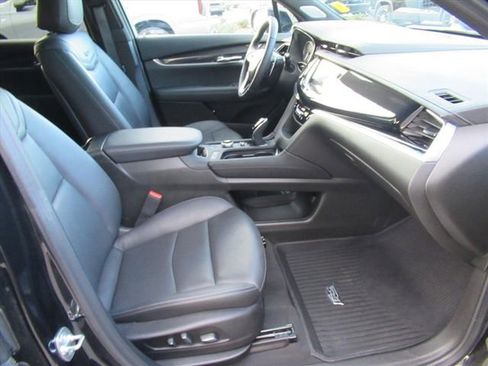 Certified 2024 Cadillac XT6 Sport w/ Technology Package image 10