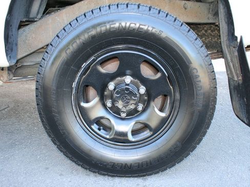Used 1998 Toyota Tacoma 4x4 Xtracab image 9