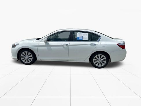 Used 2015 Honda Accord EX image 4