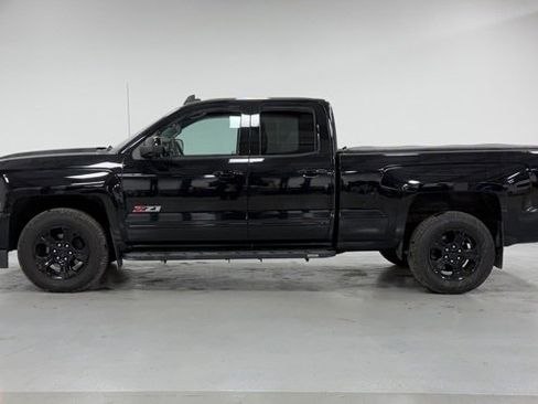Used 2016 Chevrolet Silverado 1500 LT w/ Midnight Edition image 2