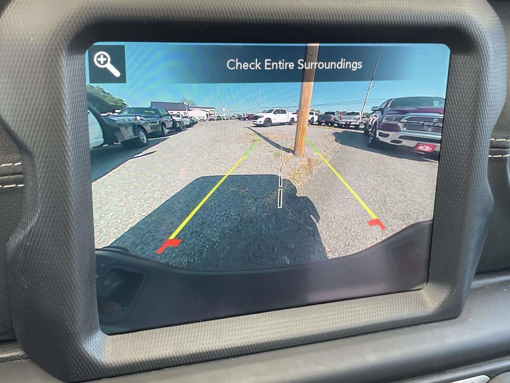 Used 2021 Jeep Gladiator Overland w/ Popular Equipment Package AWD/4WD image 45