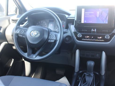 Used 2025 Toyota Corolla Cross AWD Hybrid image 22