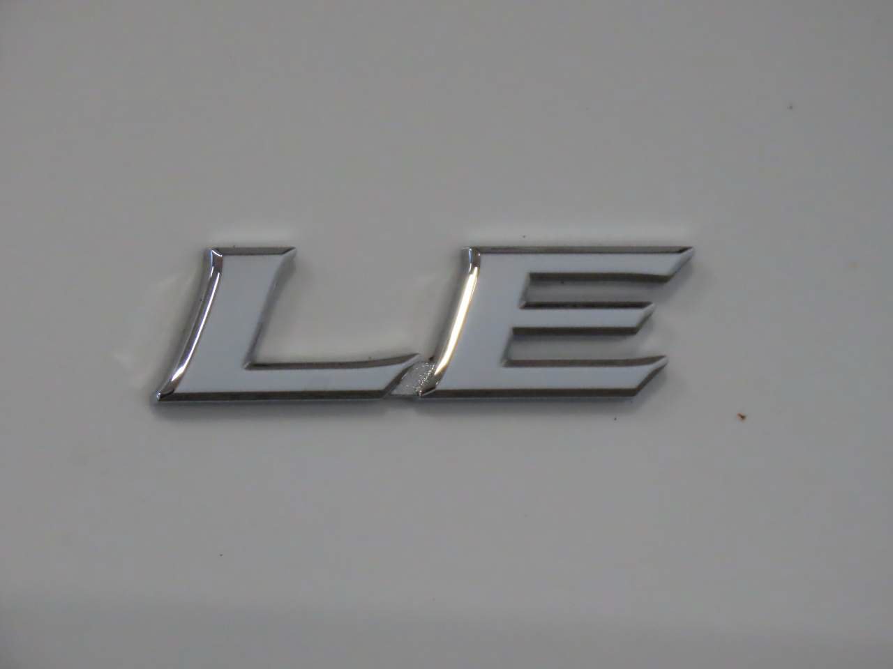 Used 2025 Toyota Sienna LE FWD image 6