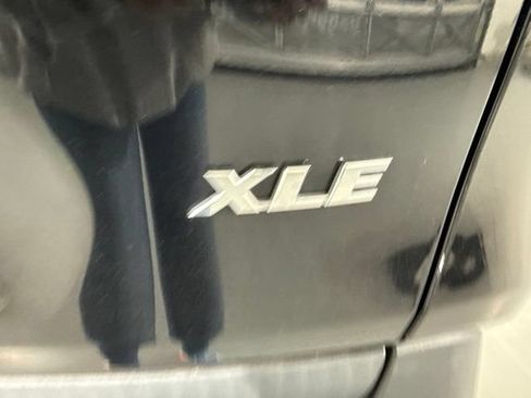 Used 2023 Toyota RAV4 XLE FWD image 10