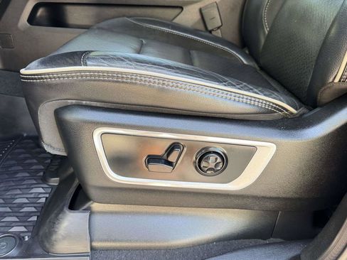 Used 2019 RAM 1500 Laramie AWD/4WD image 20
