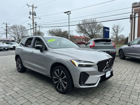 Used 2023 Volvo XC60 B5 Plus w/ Climate Package AWD/4WD image 45