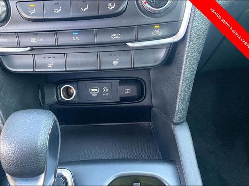 Used 2019 Hyundai Santa Fe SEL FWD image 33