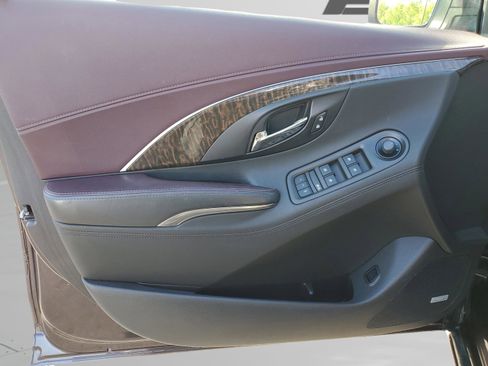 Used 2014 Buick LaCrosse Premium w/ Ultra Luxury Package FWD image 18