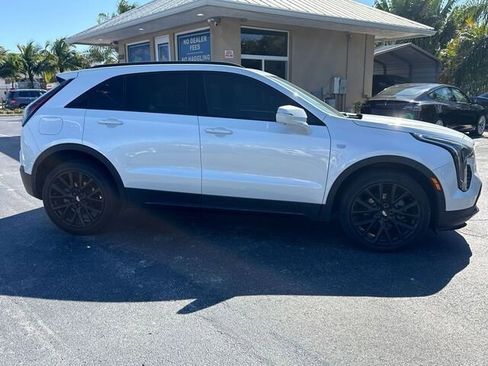 Used 2022 Cadillac XT4 Sport image 5