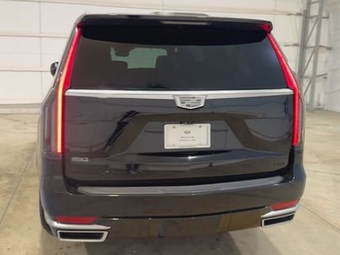 Certified 2022 Cadillac Escalade ESV Premium Luxury w/ Performance Package image 7