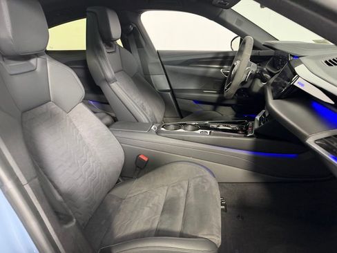 Used 2024 Audi e-tron GT Premium Plus w/ Performance Package image 34
