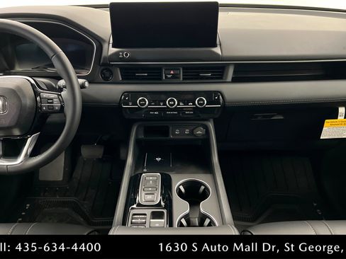 New 2026 Honda Pilot Touring image 13