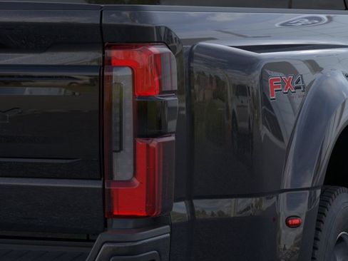 New 2026 Ford F450 Platinum w/ FX4 Off-Road Package AWD/4WD image 21