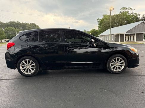 Used 2014 Subaru Impreza 2.0i Premium AWD/4WD image 9