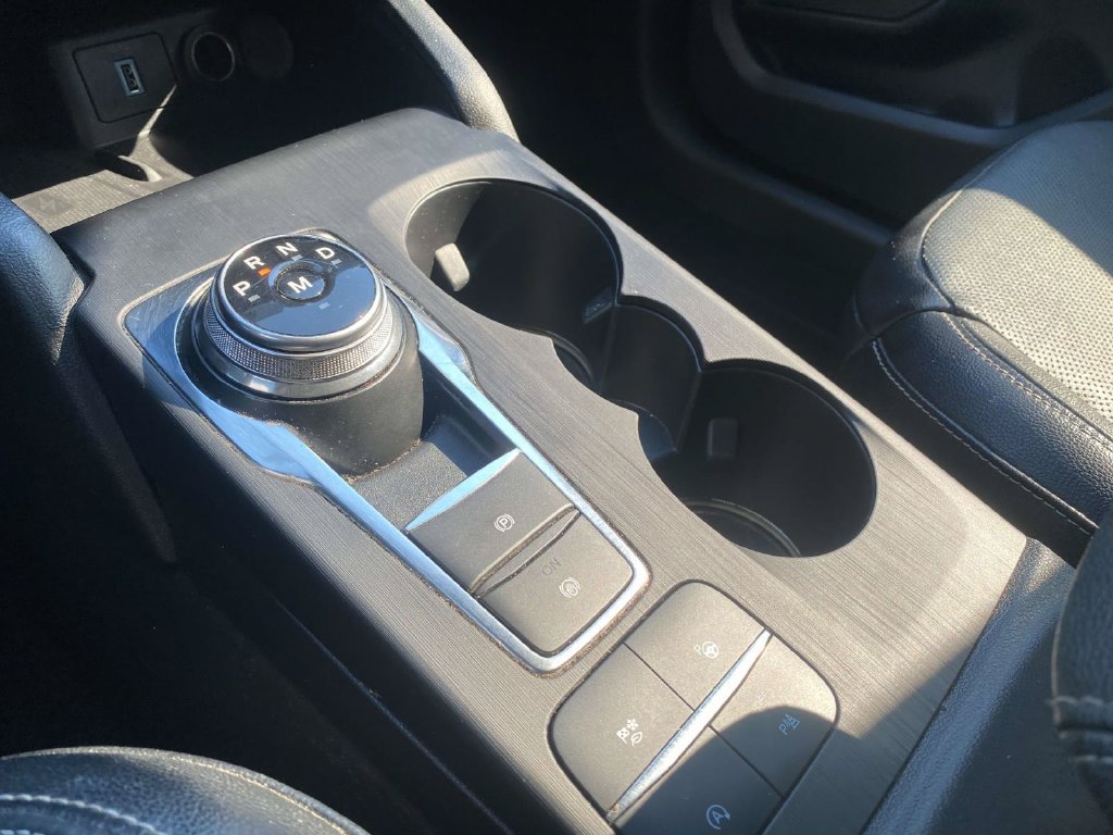 Used 2020 Ford Escape Titanium AWD/4WD image 28