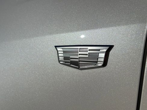 New 2026 Cadillac XT5 Premium Luxury w/ LPO, Floor Liner Package image 10