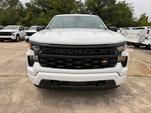 New 2026 Chevrolet Silverado 1500 Custom RWD image 8