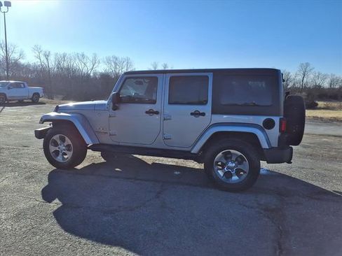 Used 2018 Jeep Wrangler Unlimited Sahara image 31