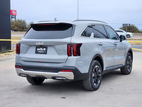 New 2026 Kia Sorento S w/ S Panoramic Sunroof Package image 4