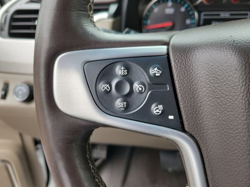 Used 2017 GMC Yukon XL SLT w/ Open Road Package image 18