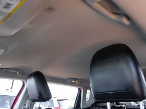 Used 2019 Jeep Compass Trailhawk image 37