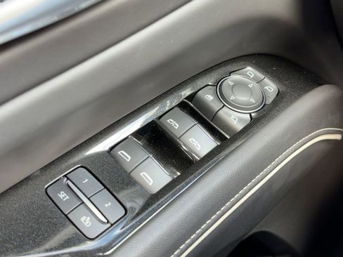 Certified 2024 Cadillac Escalade V w/ Heavy-Duty Trailer Package image 11