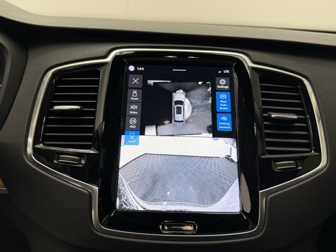 Certified 2024 Volvo XC90 B6 Plus w/ Protection Package Premier AWD/4WD image 20