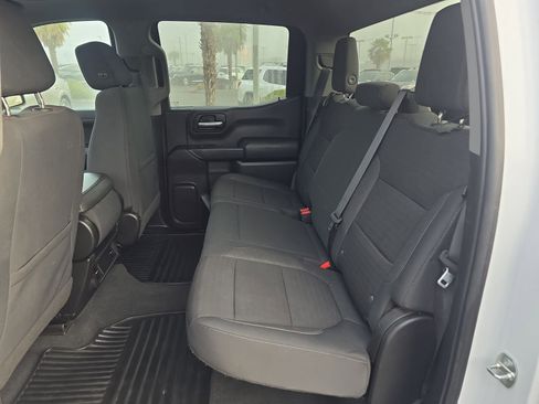 Used 2020 Chevrolet Silverado 1500 LT image 39