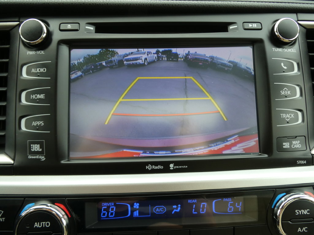 Used 2015 Toyota Highlander Limited AWD/4WD image 36