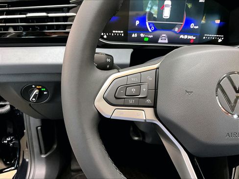 New 2026 Volkswagen Jetta SE FWD image 16
