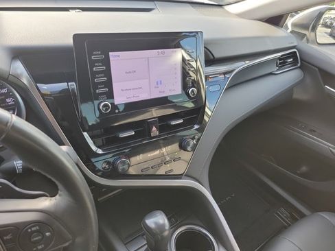 Used 2024 Toyota Camry SE FWD image 25