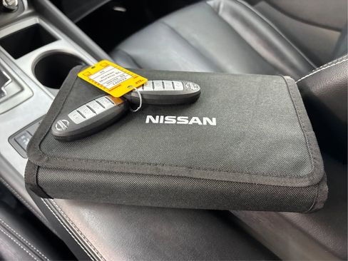 Used 2020 Nissan Murano SL image 41