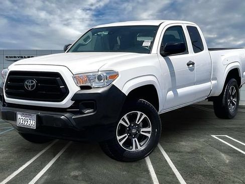 Used 2021 Toyota Tacoma SR RWD image 1