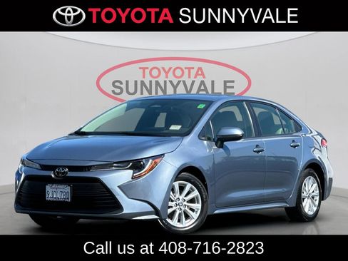 Used 2023 Toyota Corolla LE w/ LE Convenience Package FWD image 1