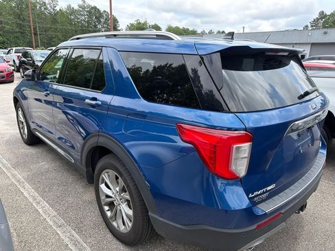 Used 2022 Ford Explorer Limited w/ Equipment Group 301A AWD/4WD image 3