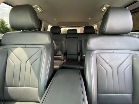 Used 2025 Hyundai Santa Fe SEL FWD image 28