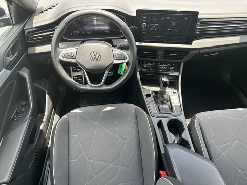 Used 2025 Volkswagen Jetta Sport FWD image 22