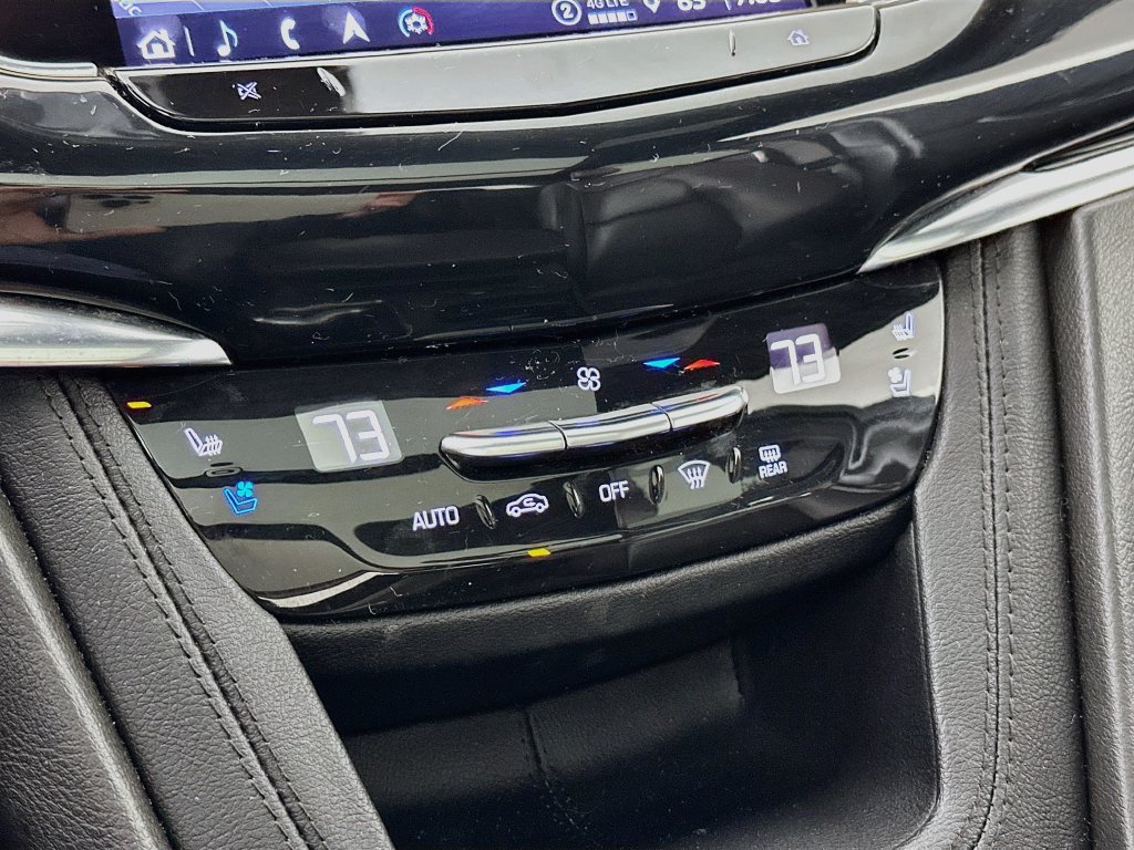 Used 2022 Cadillac XT6 Premium Luxury FWD image 16
