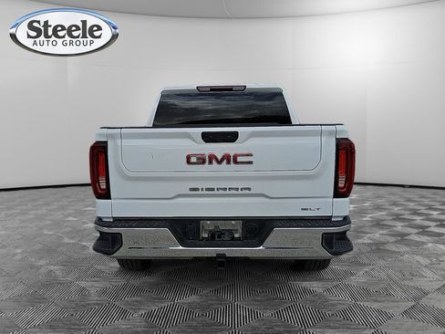 Used 2025 GMC Sierra 1500 SLT AWD/4WD image 4