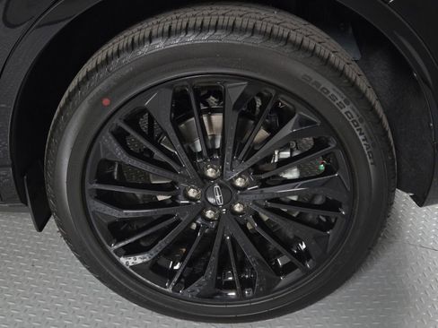 New 2026 Lincoln Corsair Reserve w/ Jet Appearance Package AWD/4WD image 5