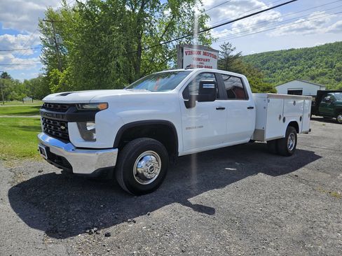 Used 2022 Chevrolet Silverado 3500 W/T w/ WT Convenience Package AWD/4WD image 1