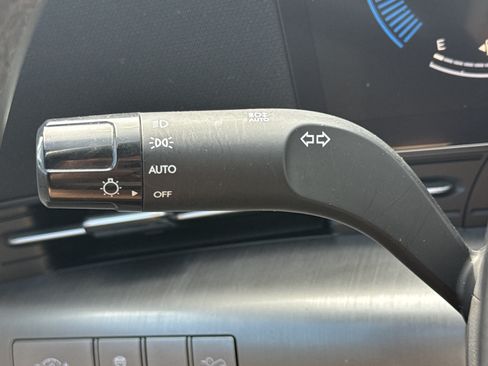 Used 2024 Hyundai Kona SEL AWD/4WD image 14