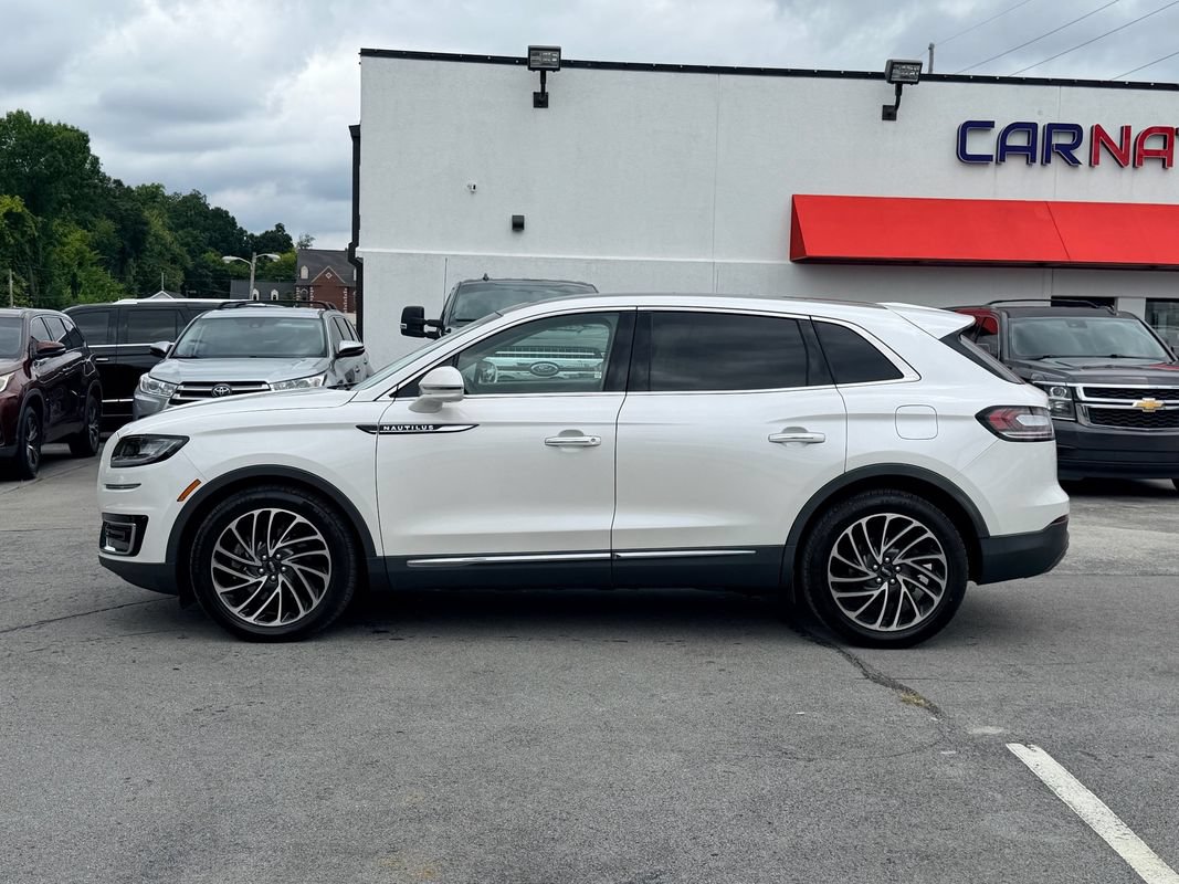Used 2019 Lincoln Nautilus Reserve FWD image 3