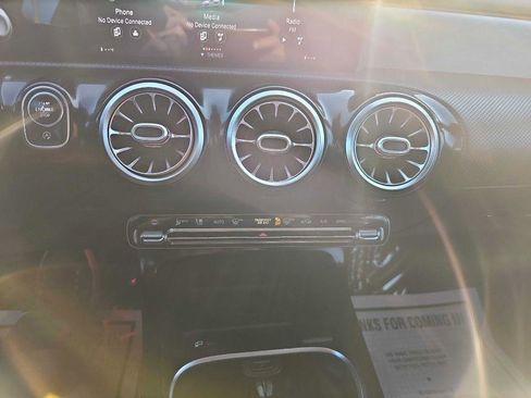 Used 2021 Mercedes-Benz A 220 image 27