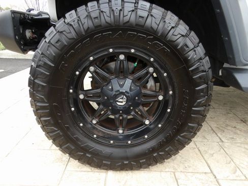 Used 2020 Jeep Wrangler Unlimited Freedom Edition image 11