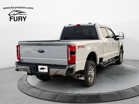 Used 2025 Ford F350 Lariat AWD/4WD image 4