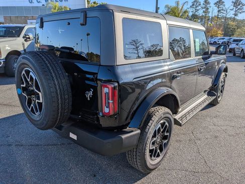 New 2025 Ford Bronco Outer Banks image 5
