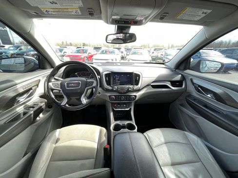 Used 2021 GMC Terrain SLT w/ LPO, Floor Liner Package image 20