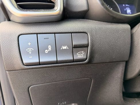 Used 2020 Kia Sportage EX w/ EX Technology Package FWD image 23